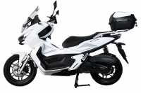 Максискутер SPRMOTORS ADV MAX белый T4-50L (с кофром)