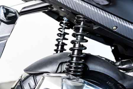 Максискутер SPRMOTORS ADV MAX чёрный T4-50L (с кофром)