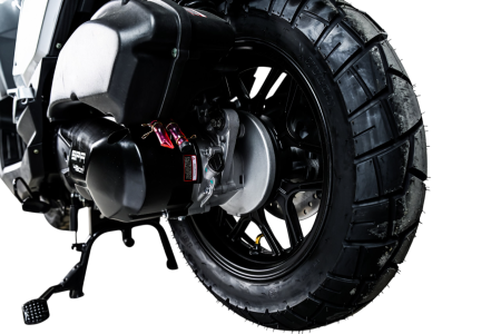 Максискутер SPRMOTORS TRAVEL MAX серый T4-50H EFI (с кофром и боковыми боксами)