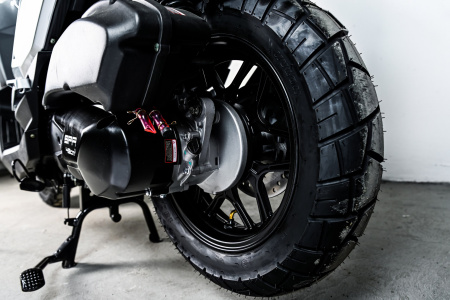 Максискутер SPRMOTORS TRAVEL MAX серый T4-50H EFI (с кофром)