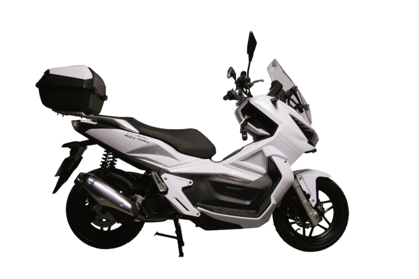 Максискутер SPRMOTORS ADV MAX белый T4-50L (с кофром и боковыми боксами)