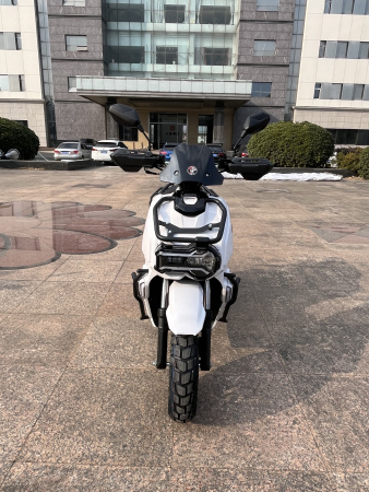 Скутер SPRMOTORS Tank NEW Белый T8-50E
