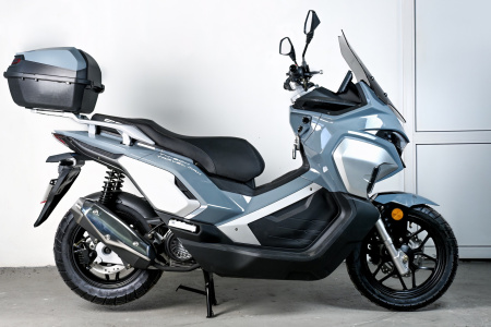 Максискутер SPRMOTORS TRAVEL MAX серый T4-50H EFI (с кофром)