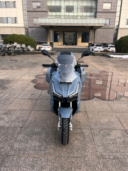 Максискутер SPRMOTORS ADV MAX серый T4-50L (с кофром и боковыми боксами)