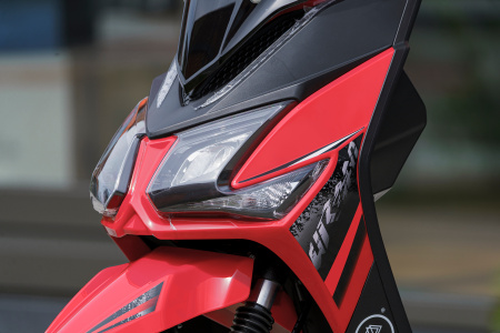 Скутер SPRMOTORS Zoom-9 красный T8-50G