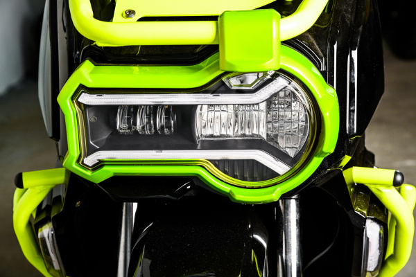 Скутер SPRMOTORS Tank NEW чёрный T8-50E